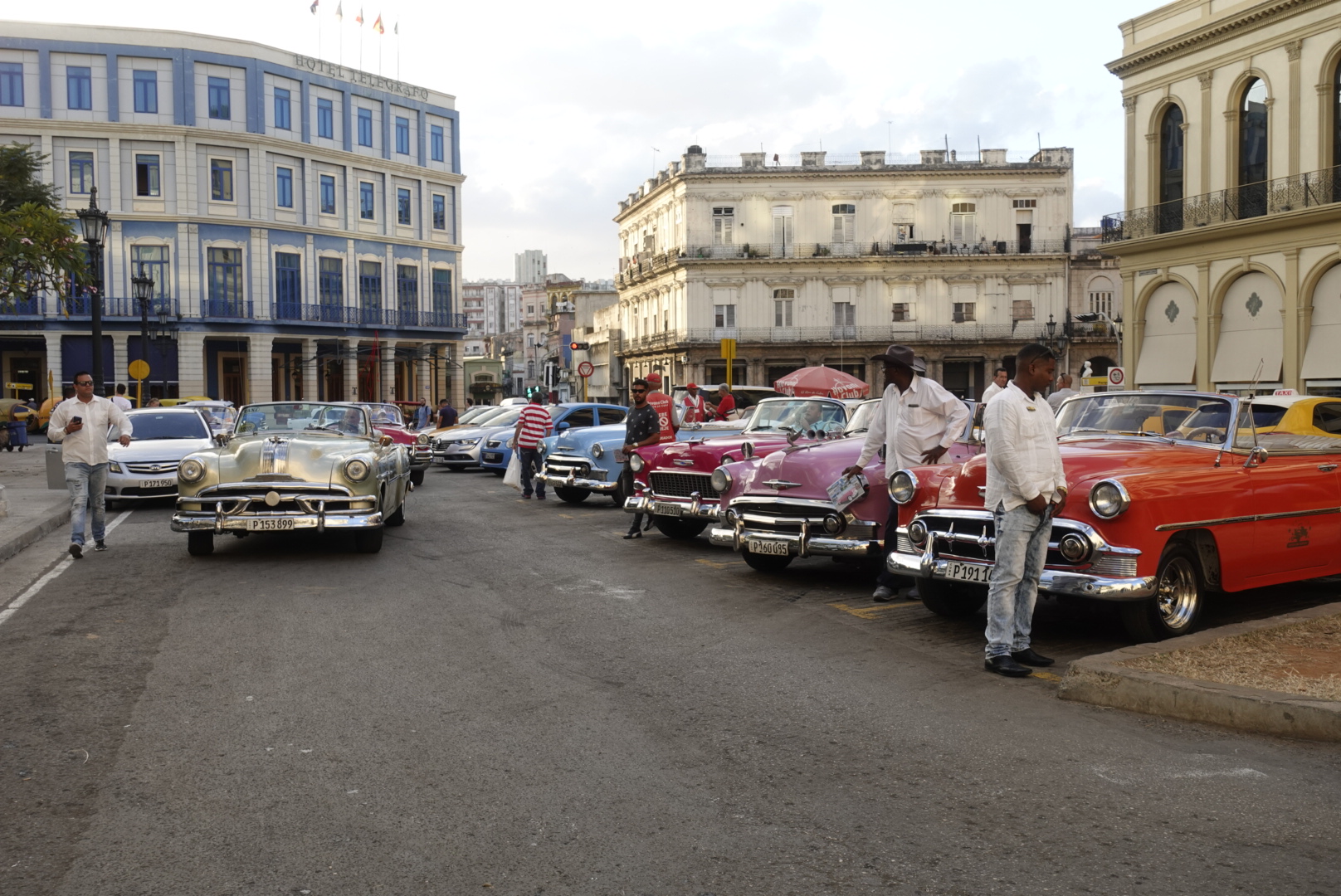 キューバの旅 Day３ クラッシックカーでハバナ観光 Traditional Apartment 香川県高松市のゲストハウス