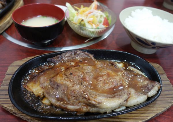 焼肉 山吉 精肉店が営む焼肉屋 ランチがとってもお得 Traditional Apartment 香川県高松市のゲストハウス